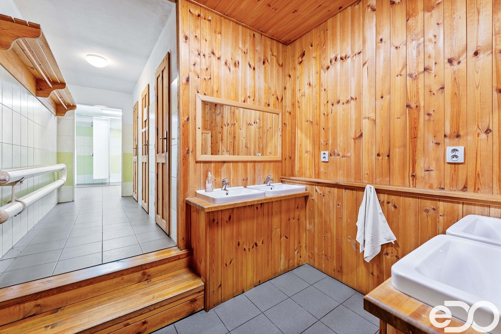 Prodej komerčního prostoru 1400 m² - foto 21