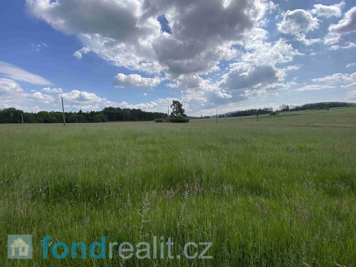 Prodej pozemku 1400 m² - foto 3