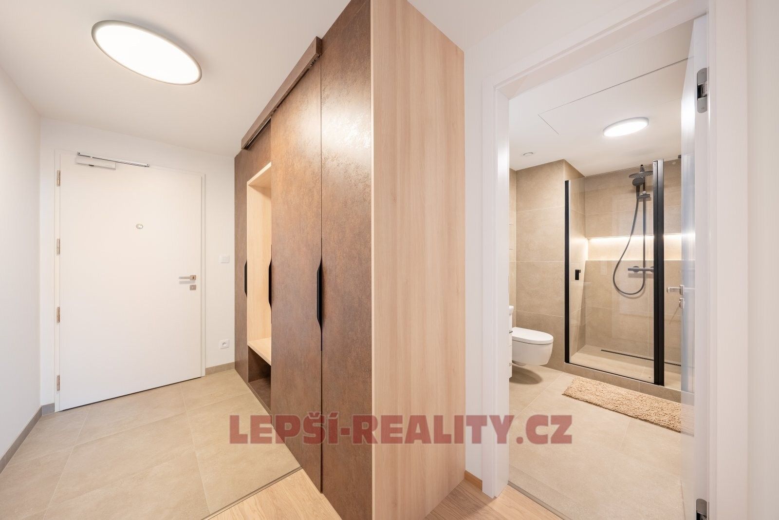 Pronájem bytu 1+kk 37 m² - foto 3