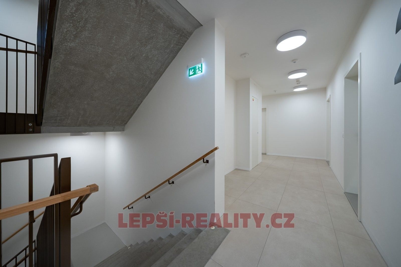 Pronájem bytu 1+kk 37 m² - foto 9