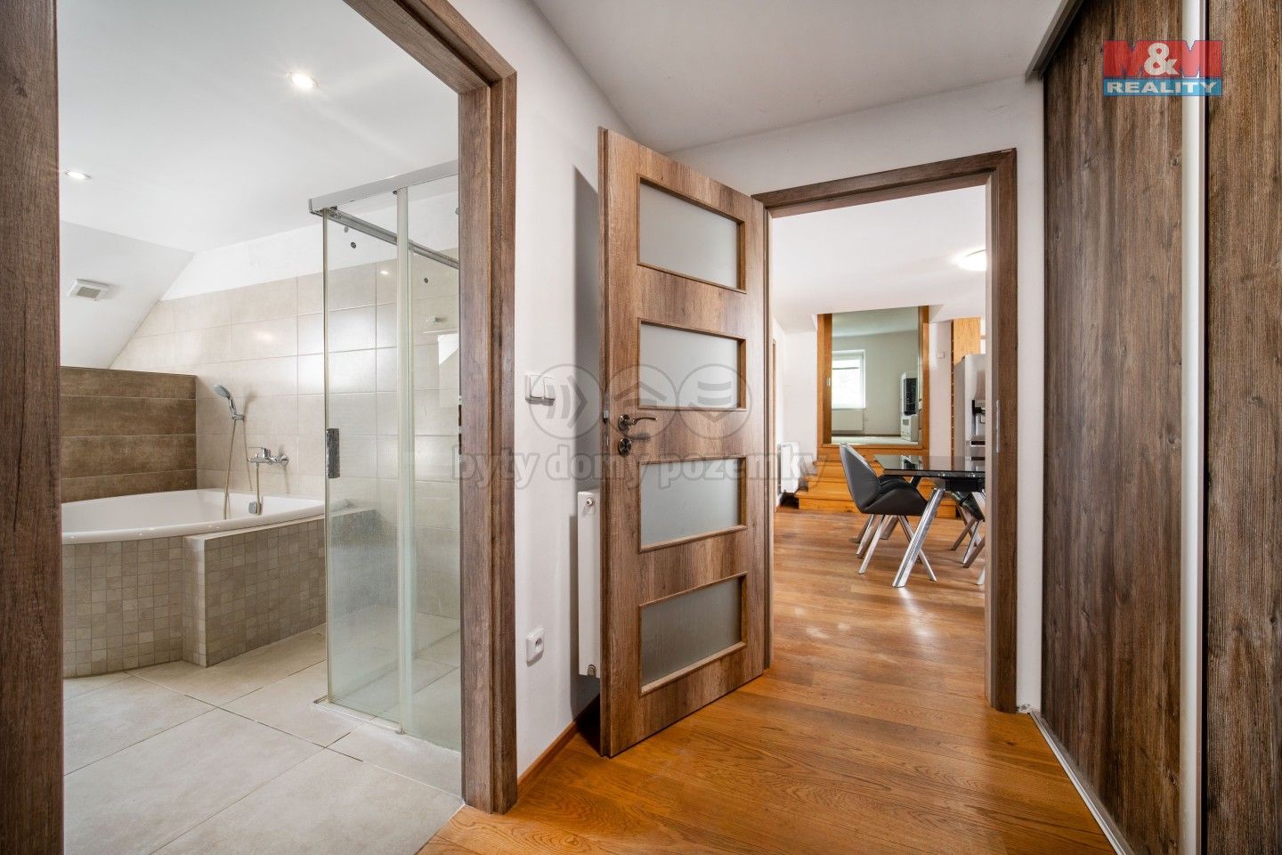 Prodej komerčního prostoru 290 m² - foto 24