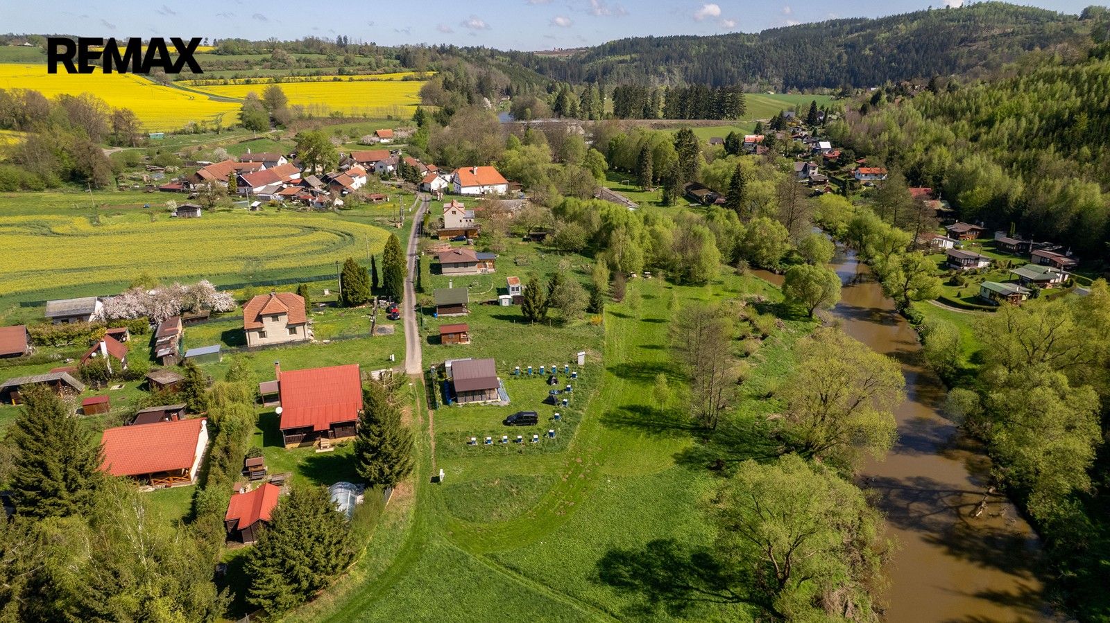 Prodej nemovitosti 2100 m² - foto 5