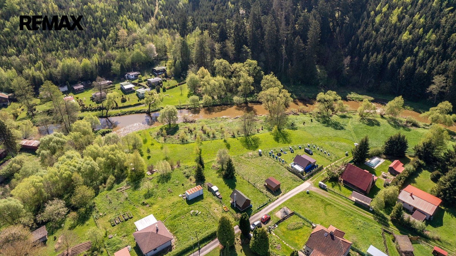 Prodej nemovitosti 2100 m² - foto 13