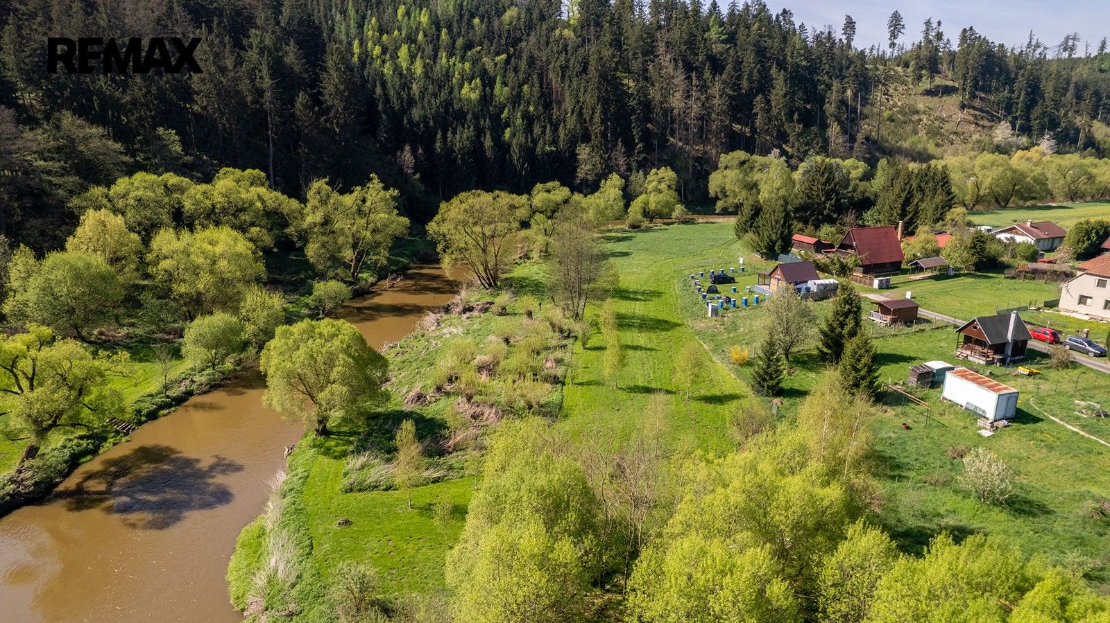 Prodej nemovitosti 2100 m² - foto 9