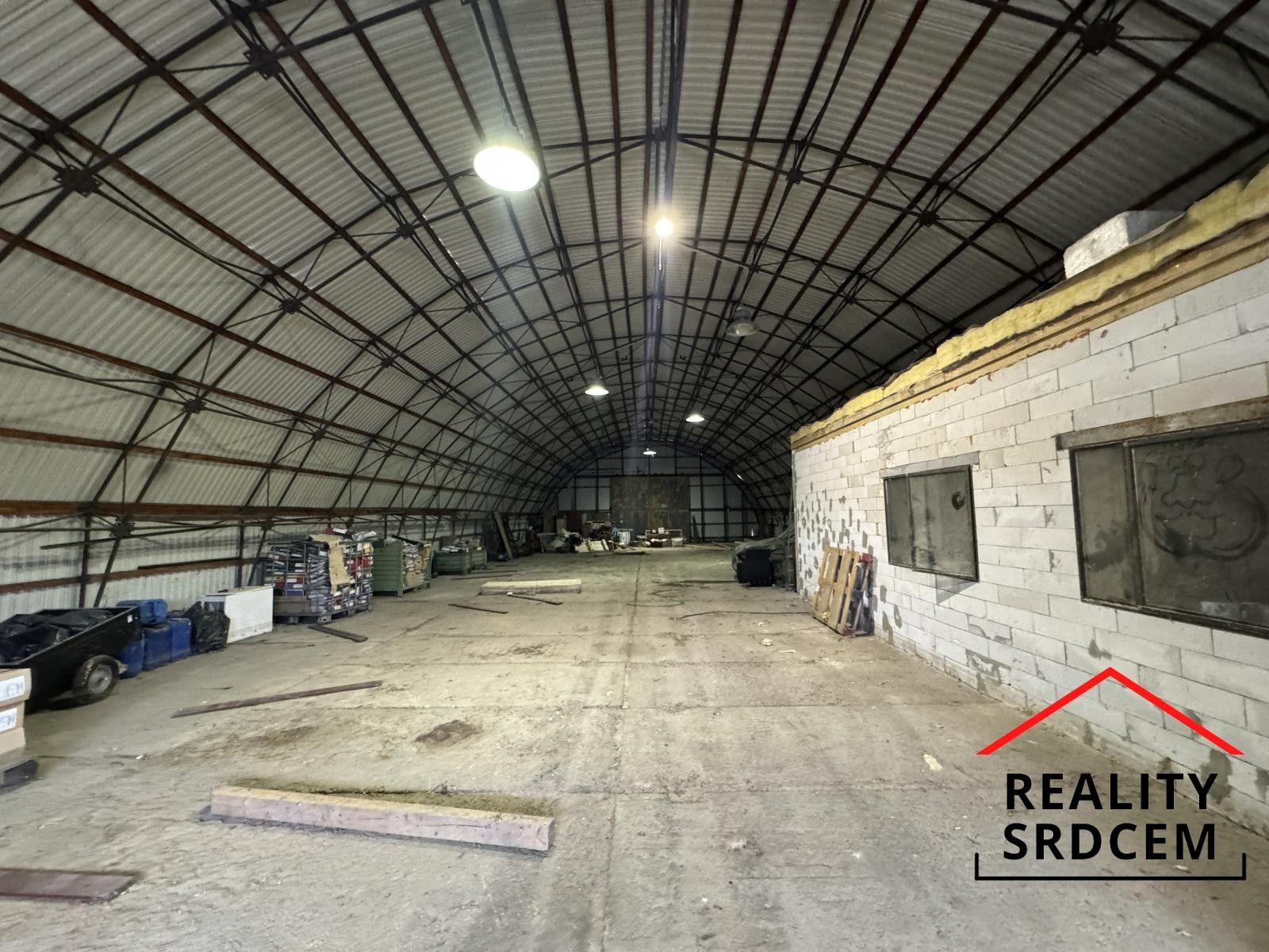Pronájem komerčního prostoru 464 m² - foto 2