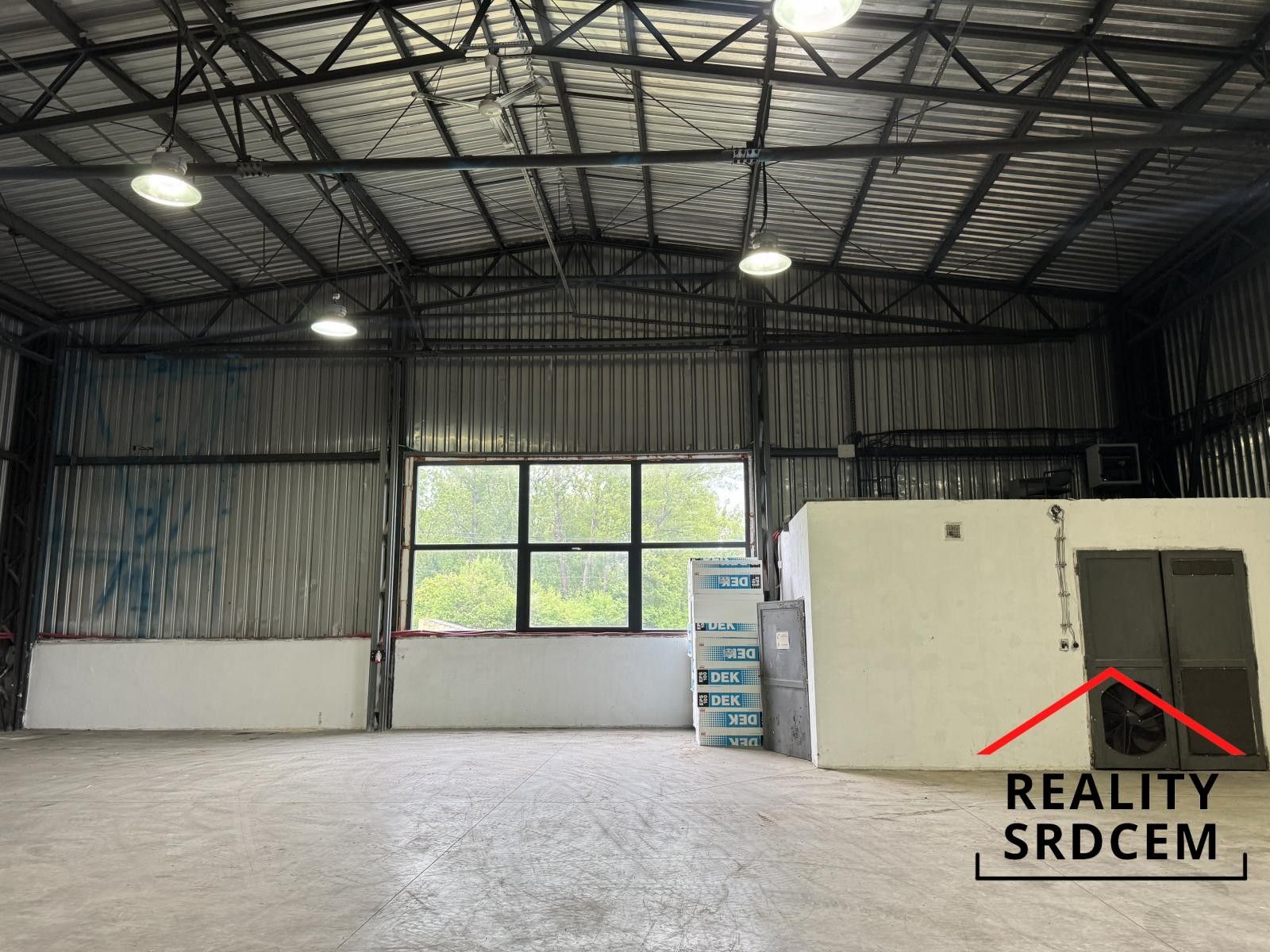 Pronájem komerčního prostoru 430 m² - foto 15