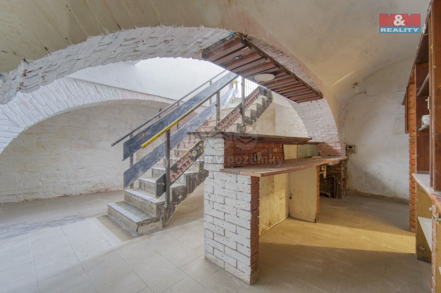 Pronájem komerčního prostoru 184 m² - foto 3