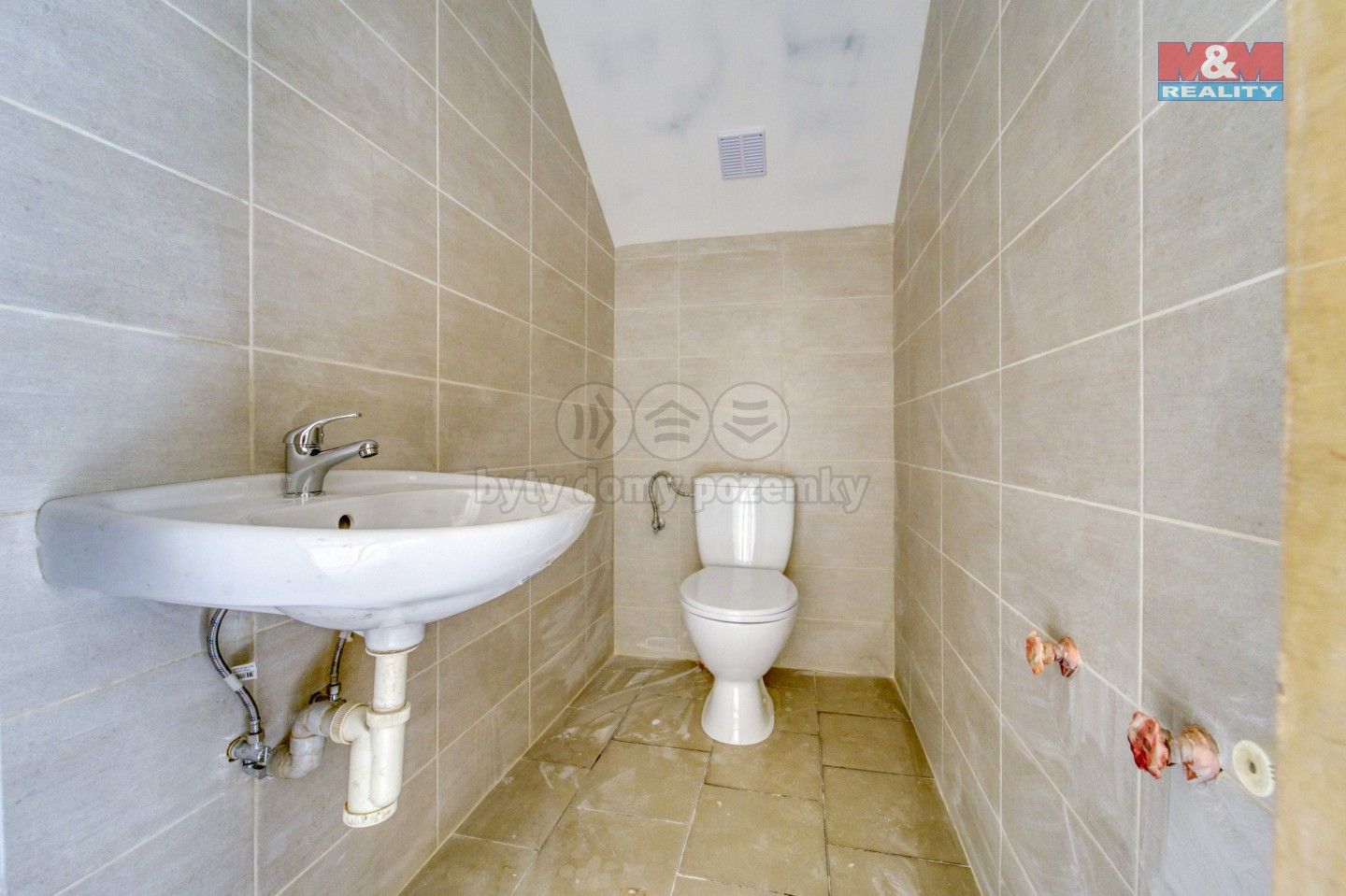 Pronájem komerčního prostoru 184 m² - foto 13