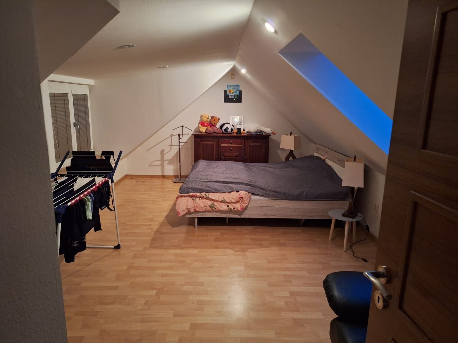 Pronájem bytu 2+kk 99 m² - foto 2