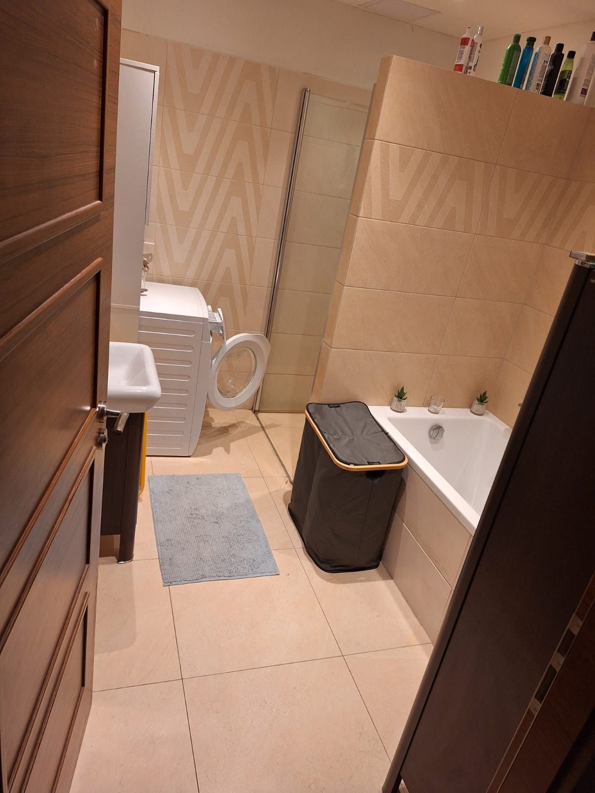 Pronájem bytu 2+kk 99 m² - foto 4