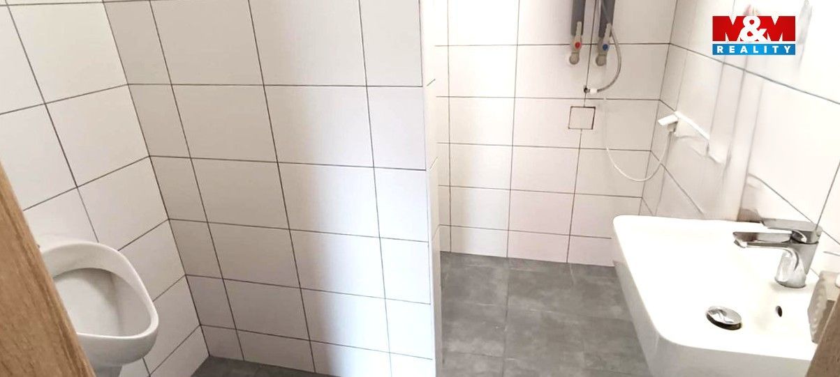 Pronájem komerčního prostoru 14 m² - foto 4