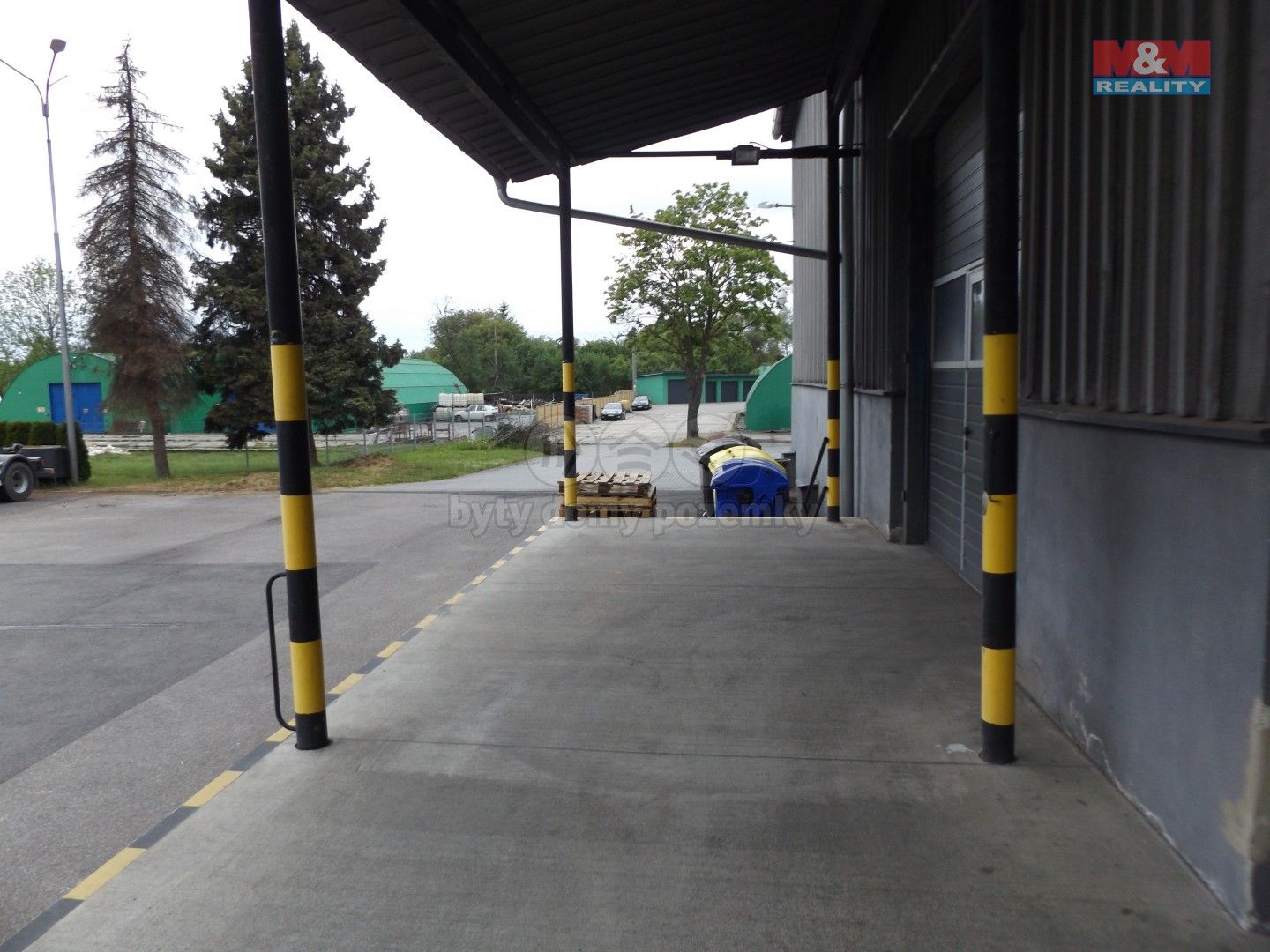 Pronájem komerčního prostoru 430 m² - foto 4
