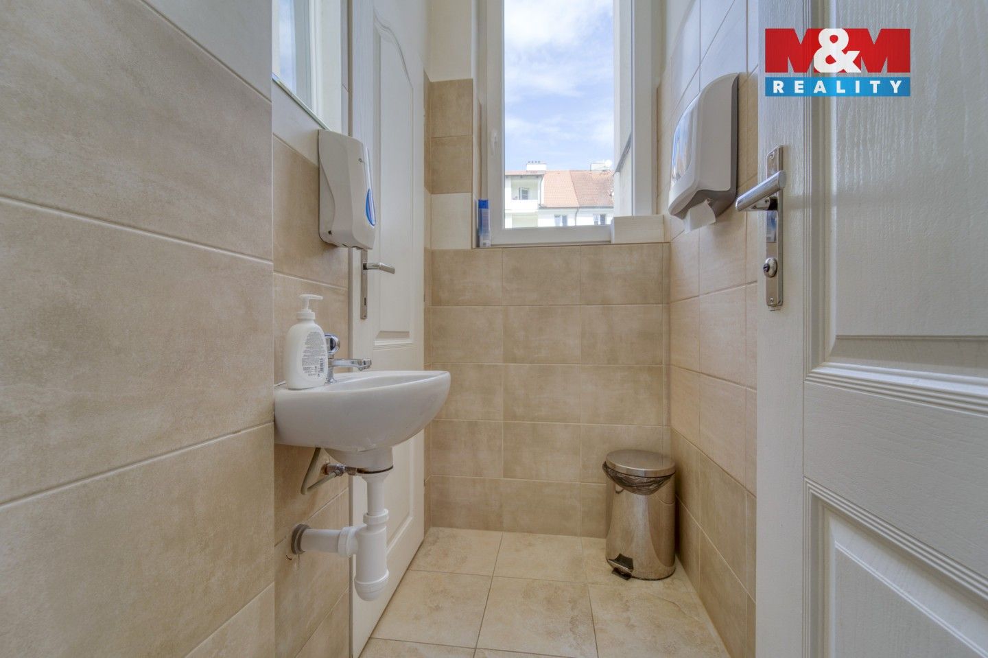 Pronájem komerčního prostoru 133 m² - foto 6