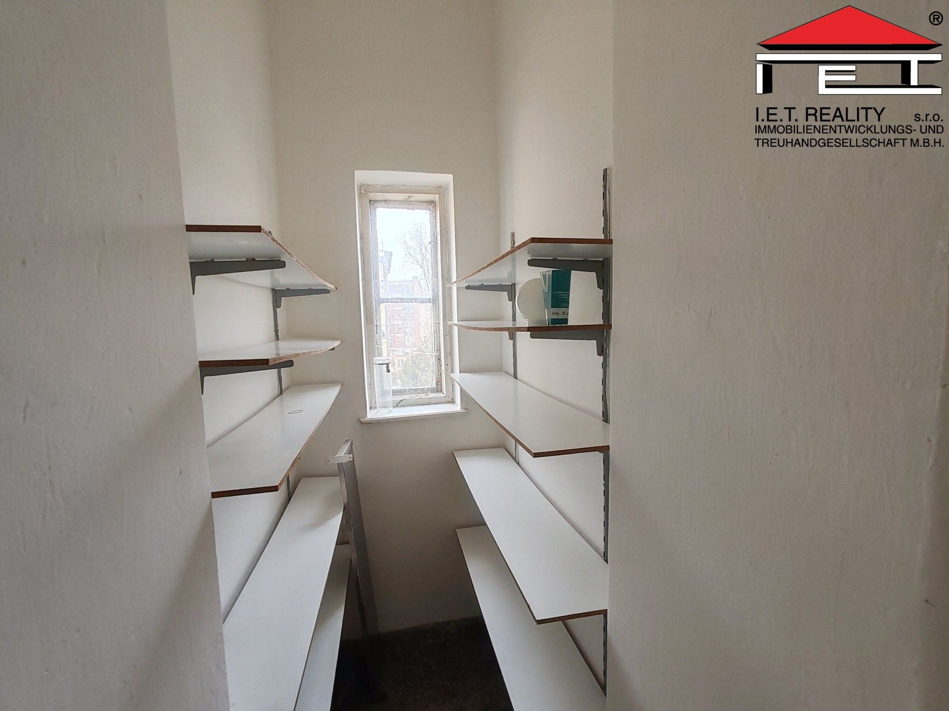Pronájem bytu 2+1 93 m² - foto 7