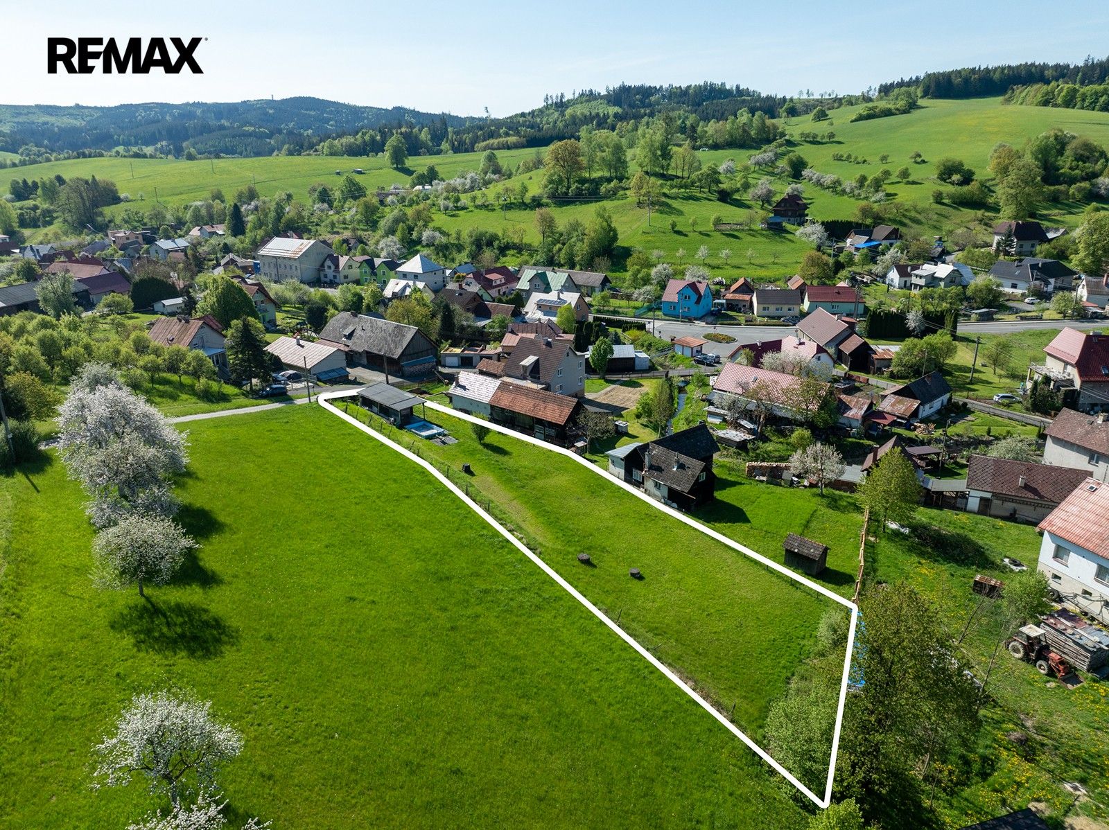 Prodej pozemku 1654 m² - foto 2