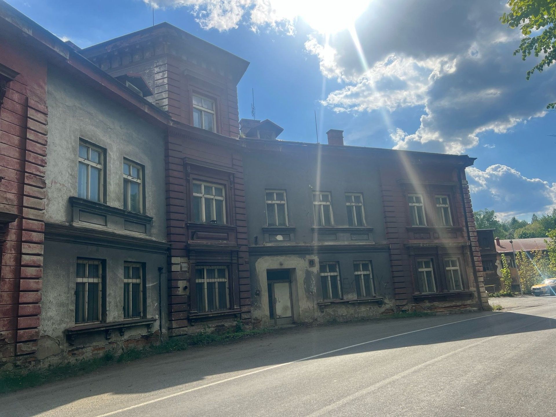 Prodej bytu 2+1 75 m² - foto 1