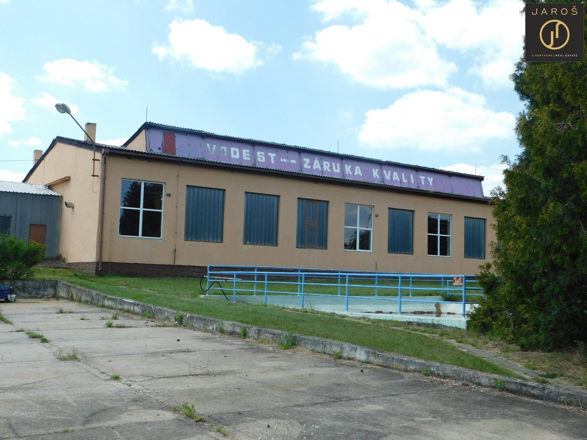 Pronájem komerčního prostoru 895 m² - foto 5