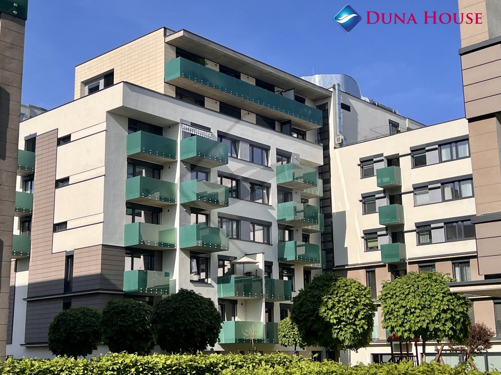 Prodej bytu 1+kk 42 m² - foto 1
