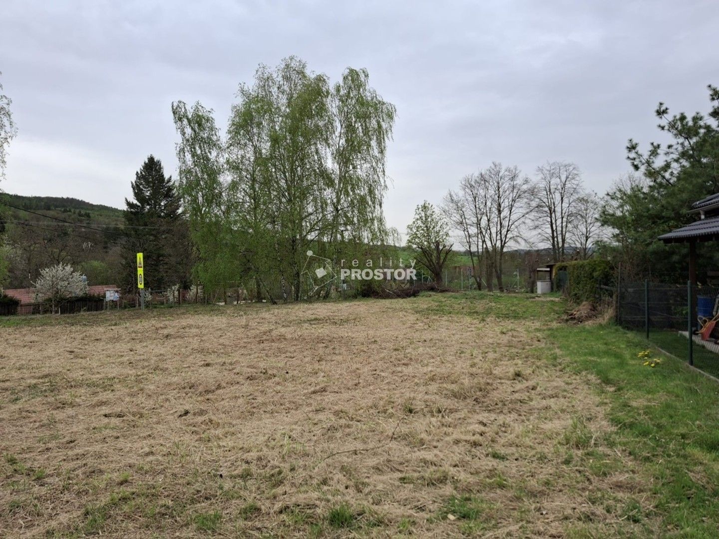 Prodej pozemku 900 m² - foto 1