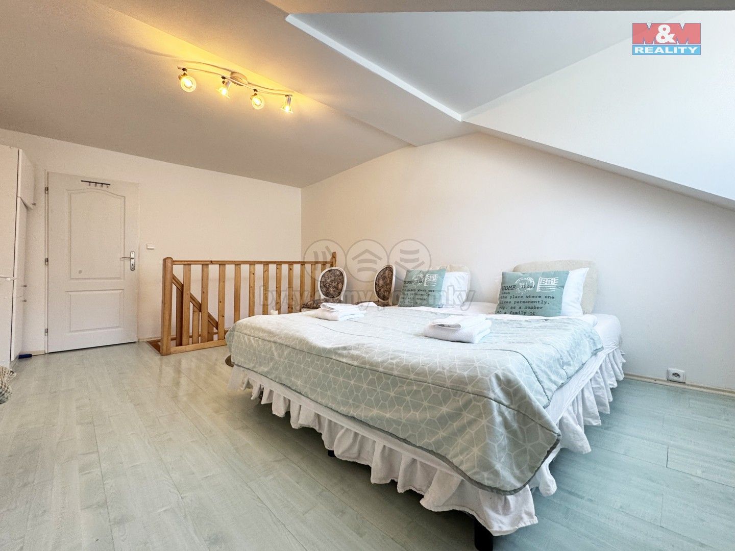 Pronájem bytu 3+1 96 m² - foto 3