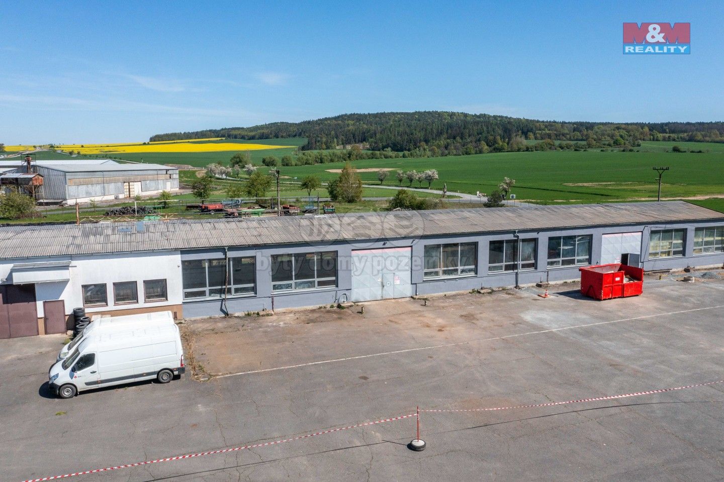 Pronájem komerčního prostoru 346 m² - foto 8