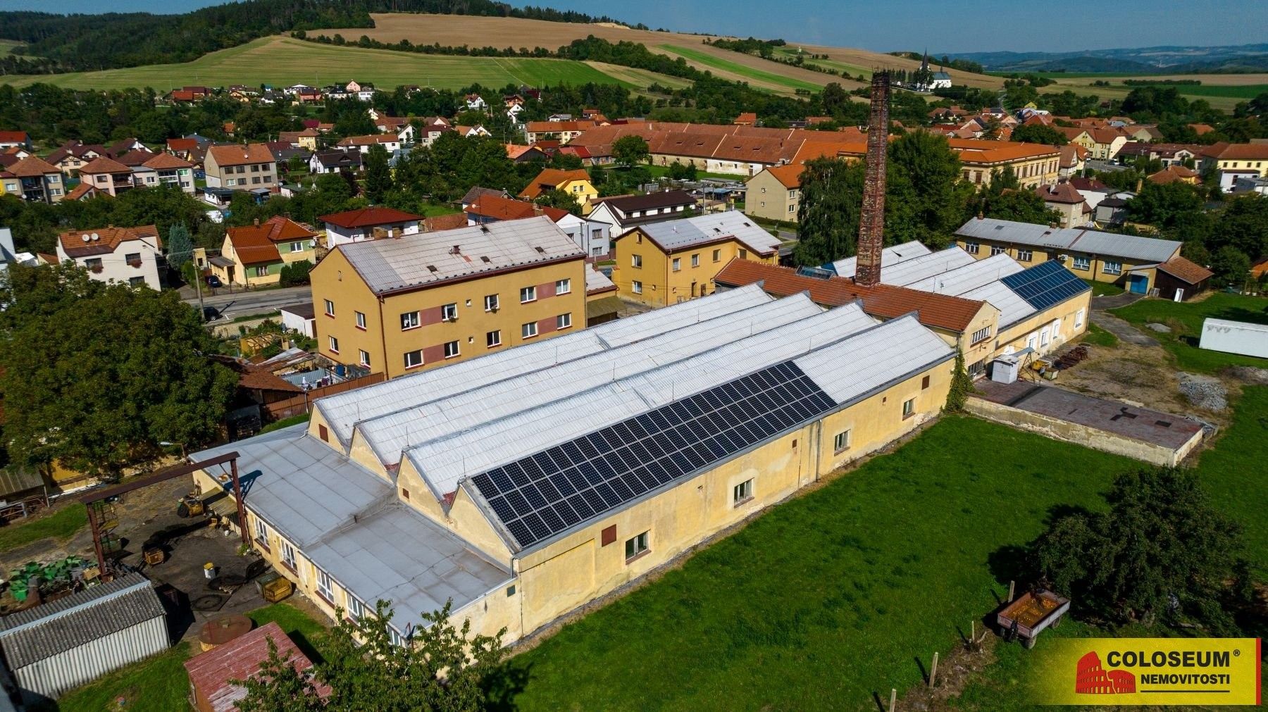 Pronájem nemovitosti 2370 m² - foto 4