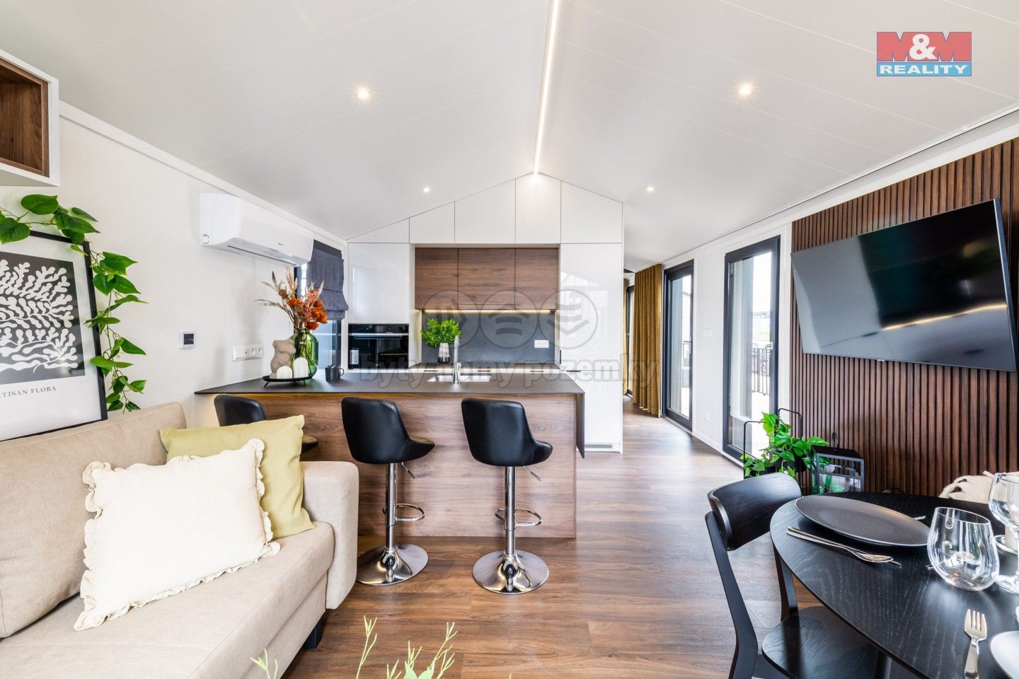 Prodej nemovitosti 57 m² - foto 4