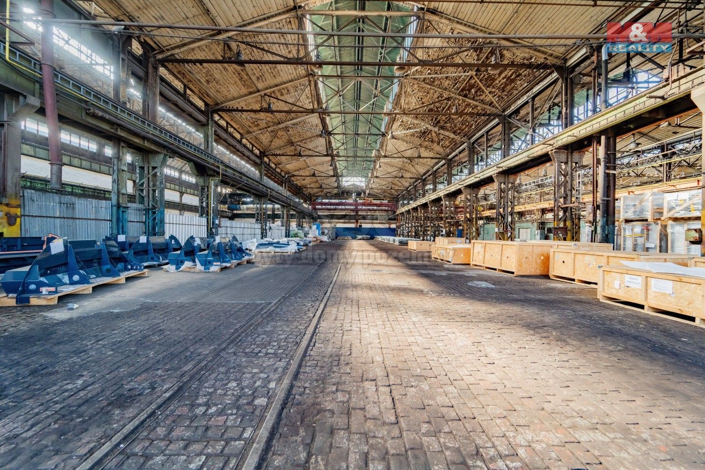 Pronájem komerčního prostoru 4488 m² - foto 2