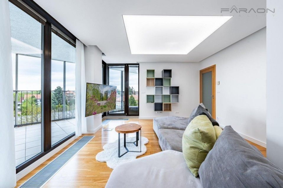 Pronájem bytu 2+kk 98 m² - foto 1