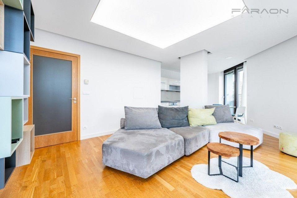 Pronájem bytu 2+kk 98 m² - foto 6
