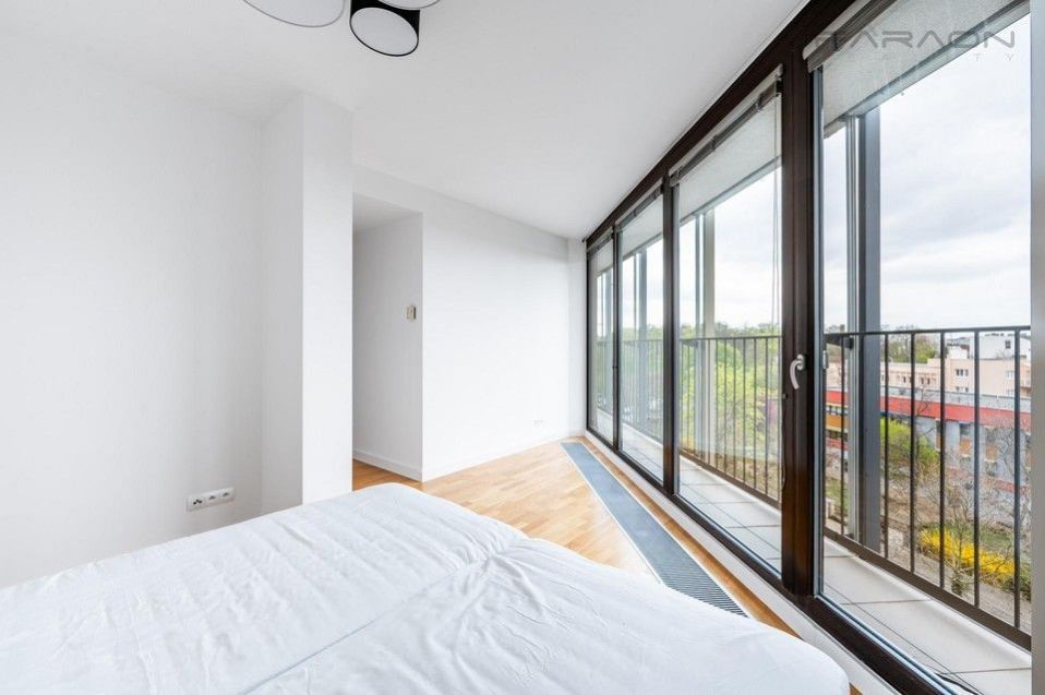 Pronájem bytu 2+kk 98 m² - foto 13