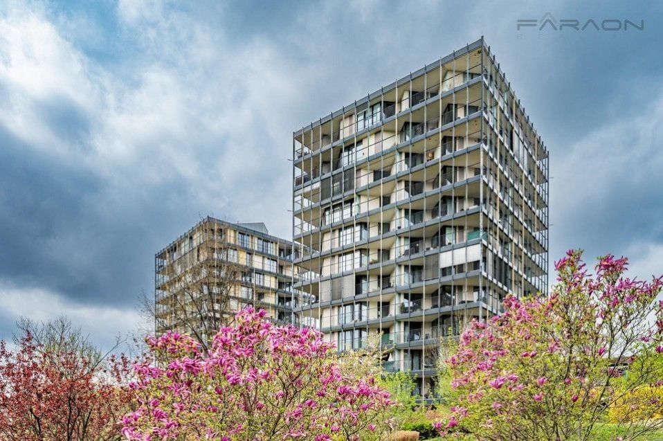 Pronájem bytu 2+kk 98 m² - foto 24