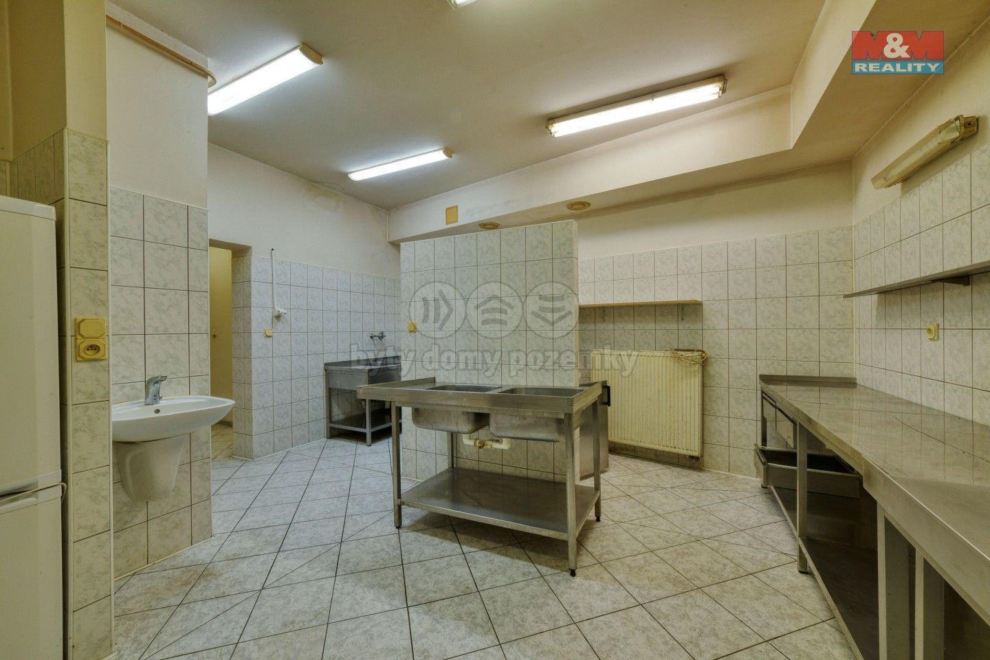 Pronájem komerčního prostoru 132 m² - foto 6