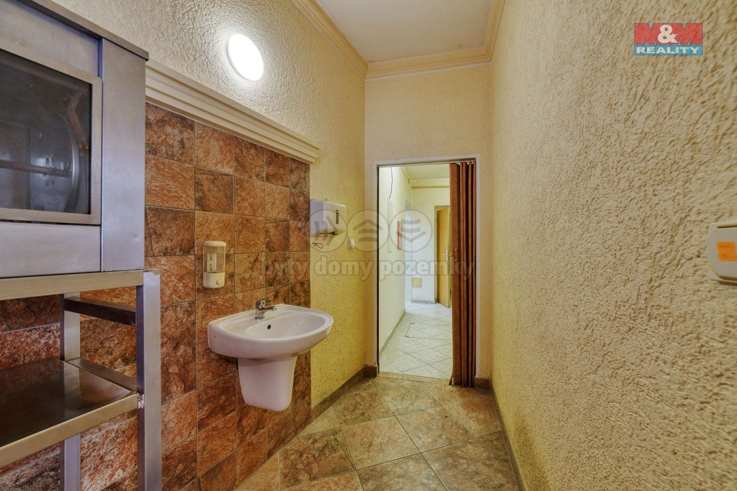 Pronájem komerčního prostoru 132 m² - foto 14