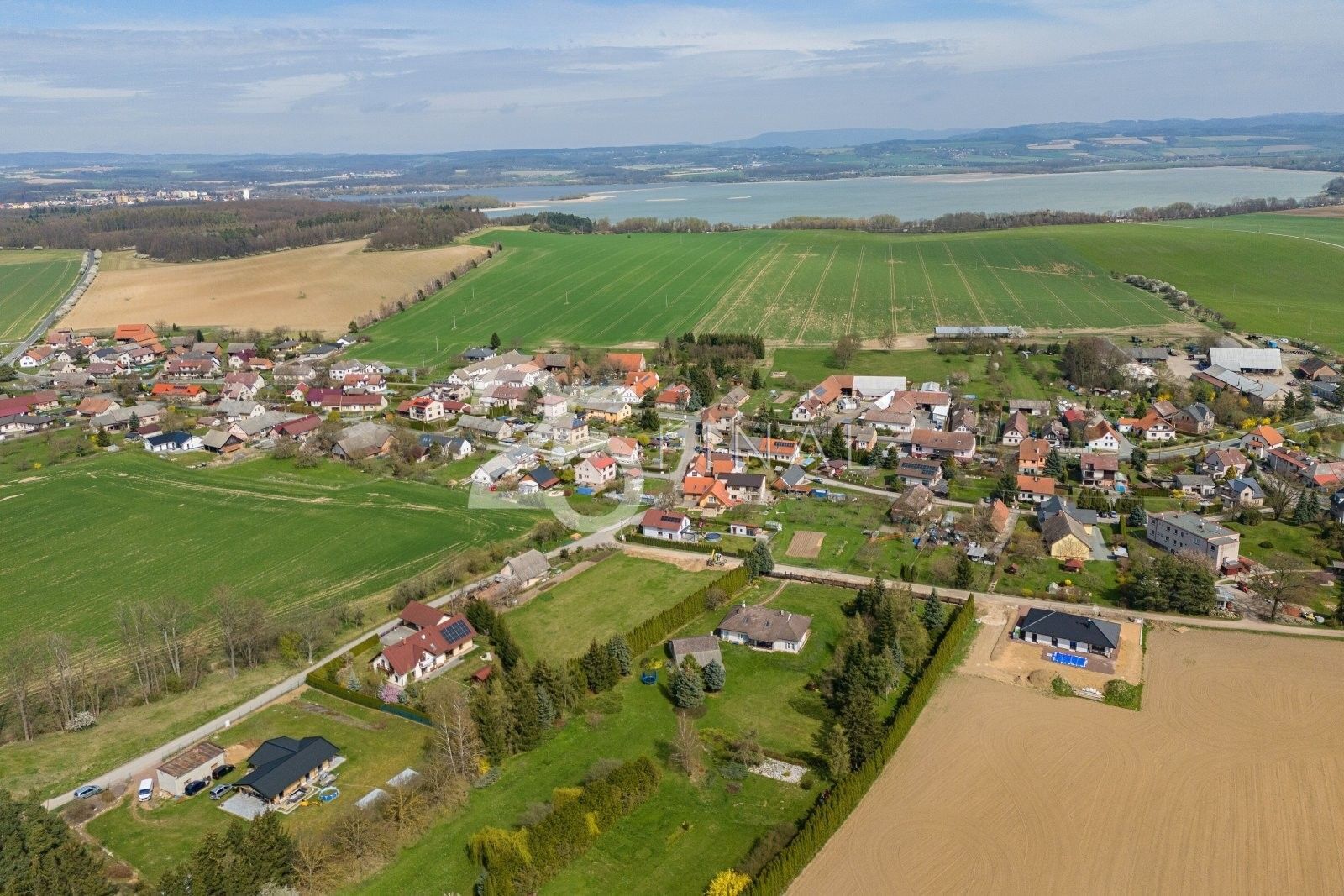 Prodej pozemku 3296 m² - foto 6