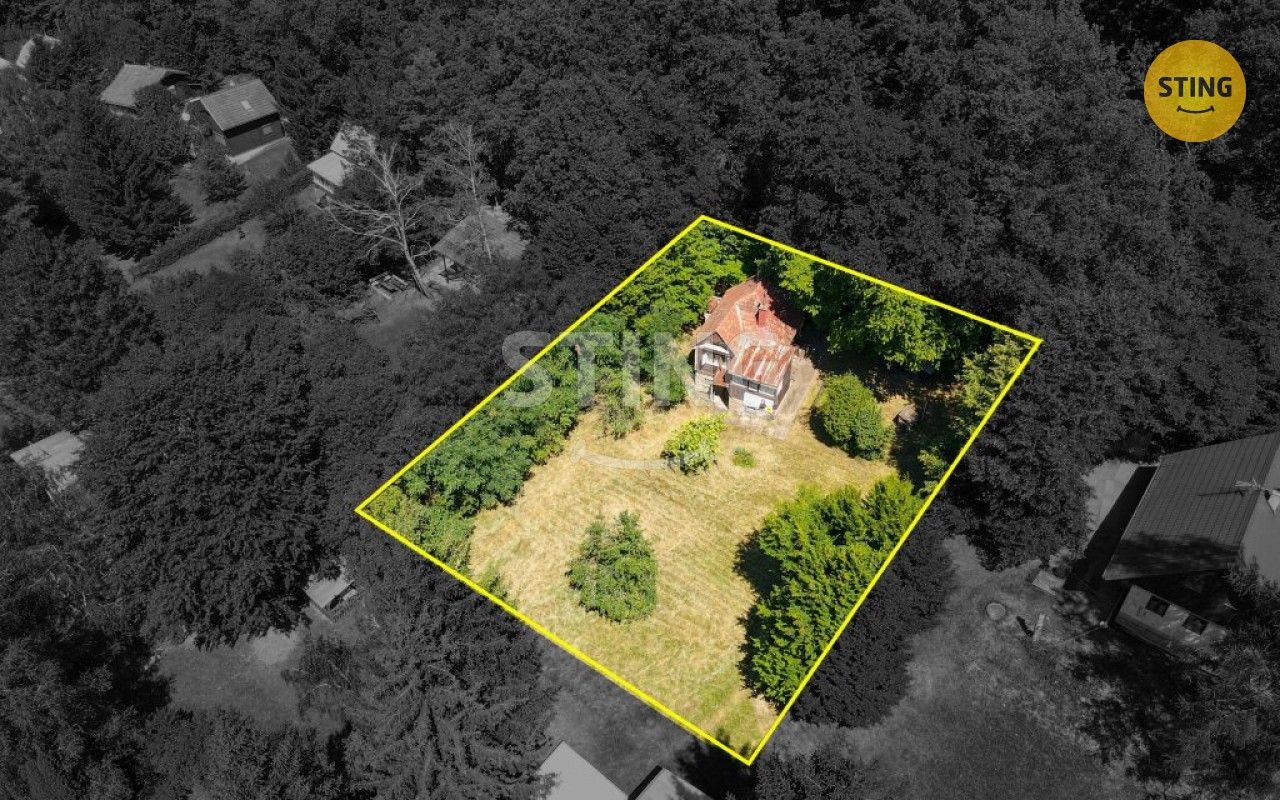 Prodej nemovitosti 833 m² - foto 4