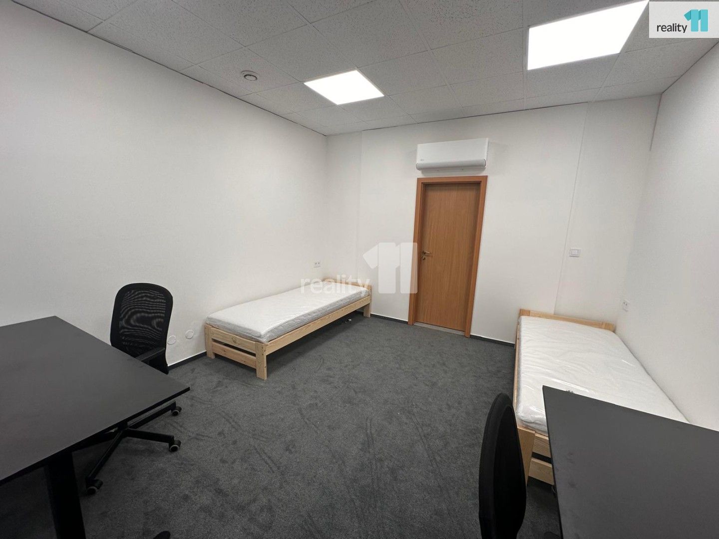 Pronájem bytu 132 m² - foto 5