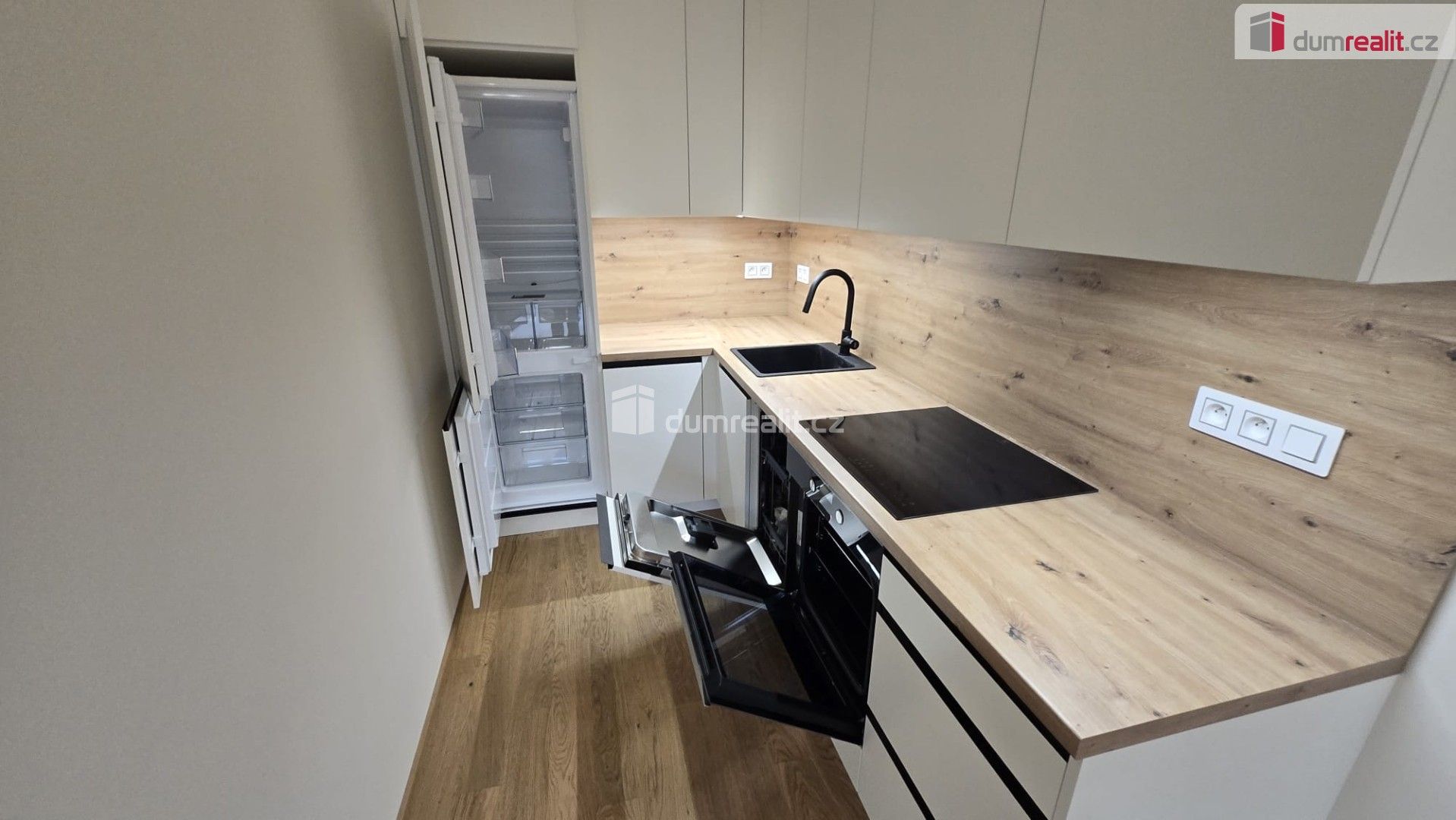 Pronájem bytu 2+kk 52 m² - foto 2