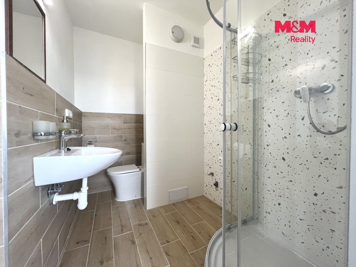 Pronájem bytu 2+1 63 m² - foto 3