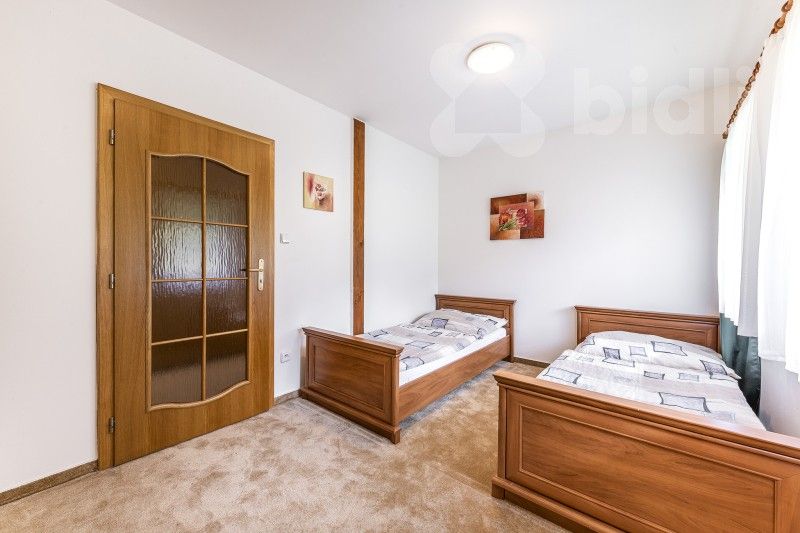 Pronájem bytu 3+1 90 m² - foto 9
