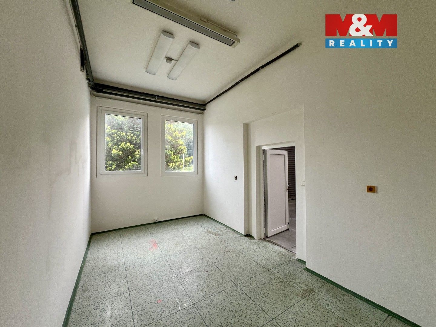 Pronájem komerčního prostoru 410 m² - foto 14