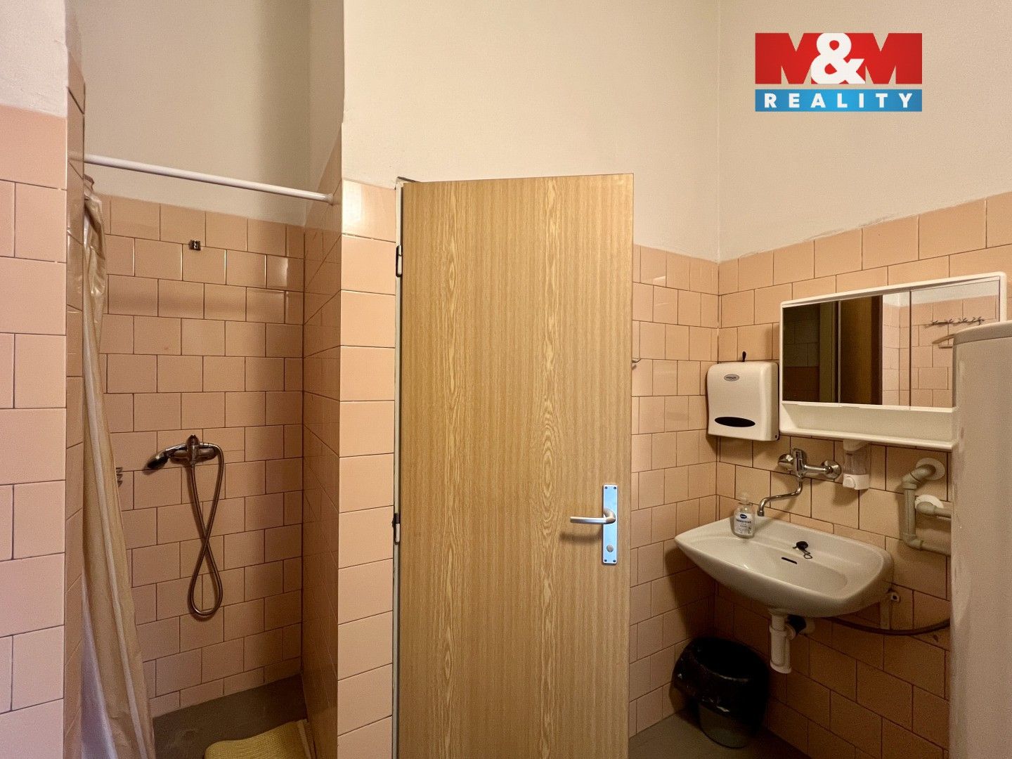 Pronájem komerčního prostoru 410 m² - foto 21