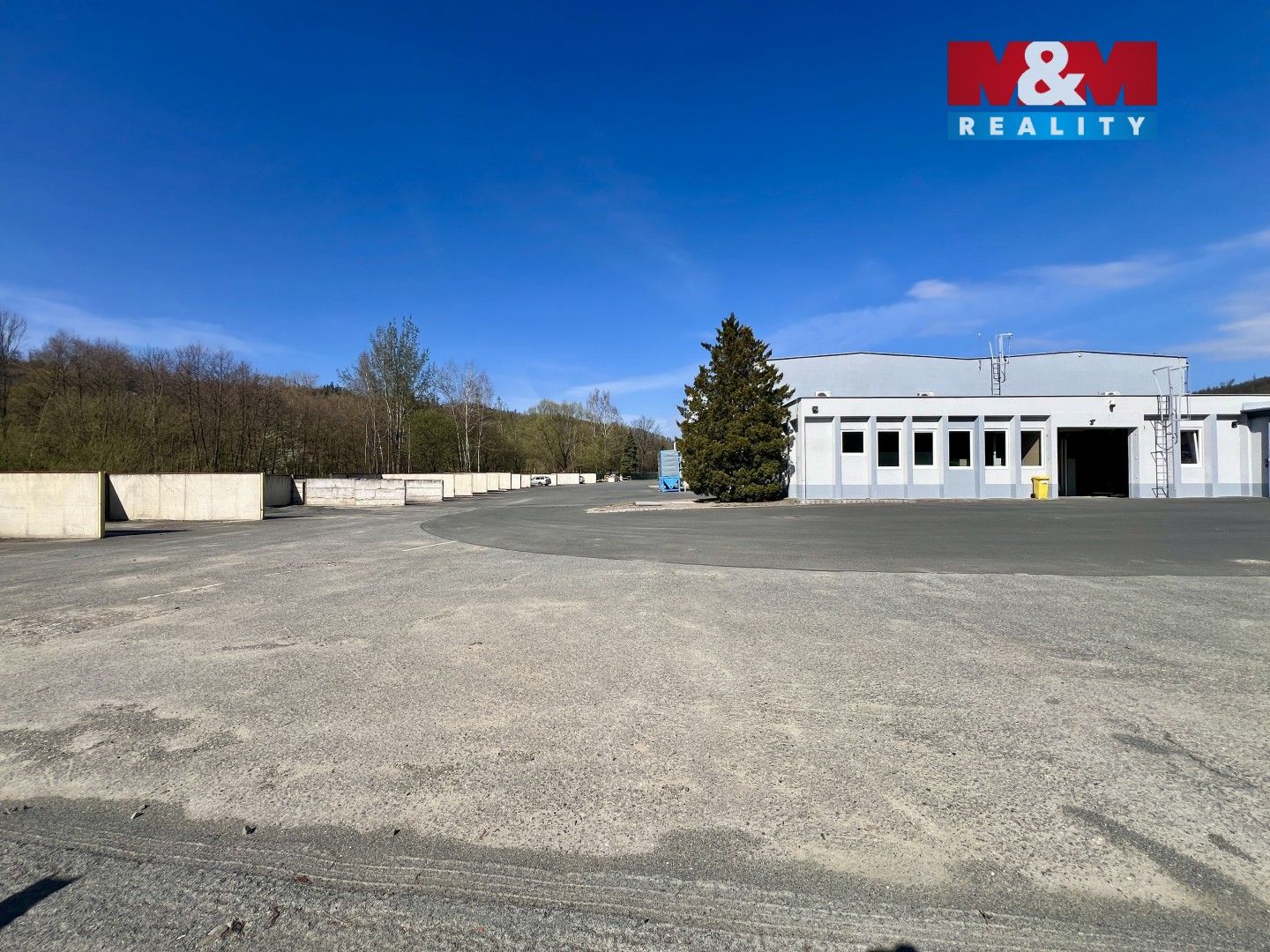 Pronájem komerčního prostoru 410 m² - foto 27