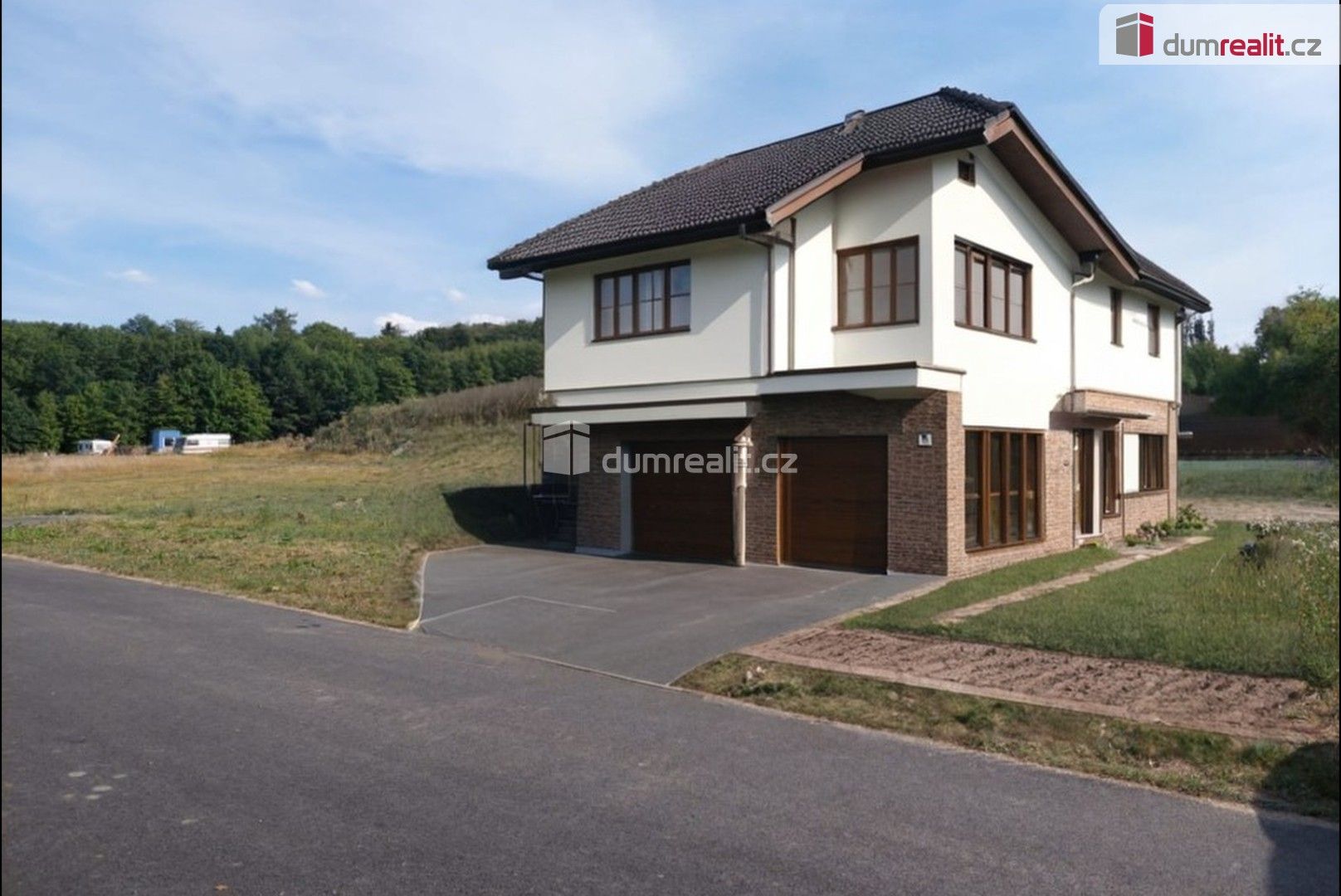 Prodej pozemku 1255 m² - foto 1