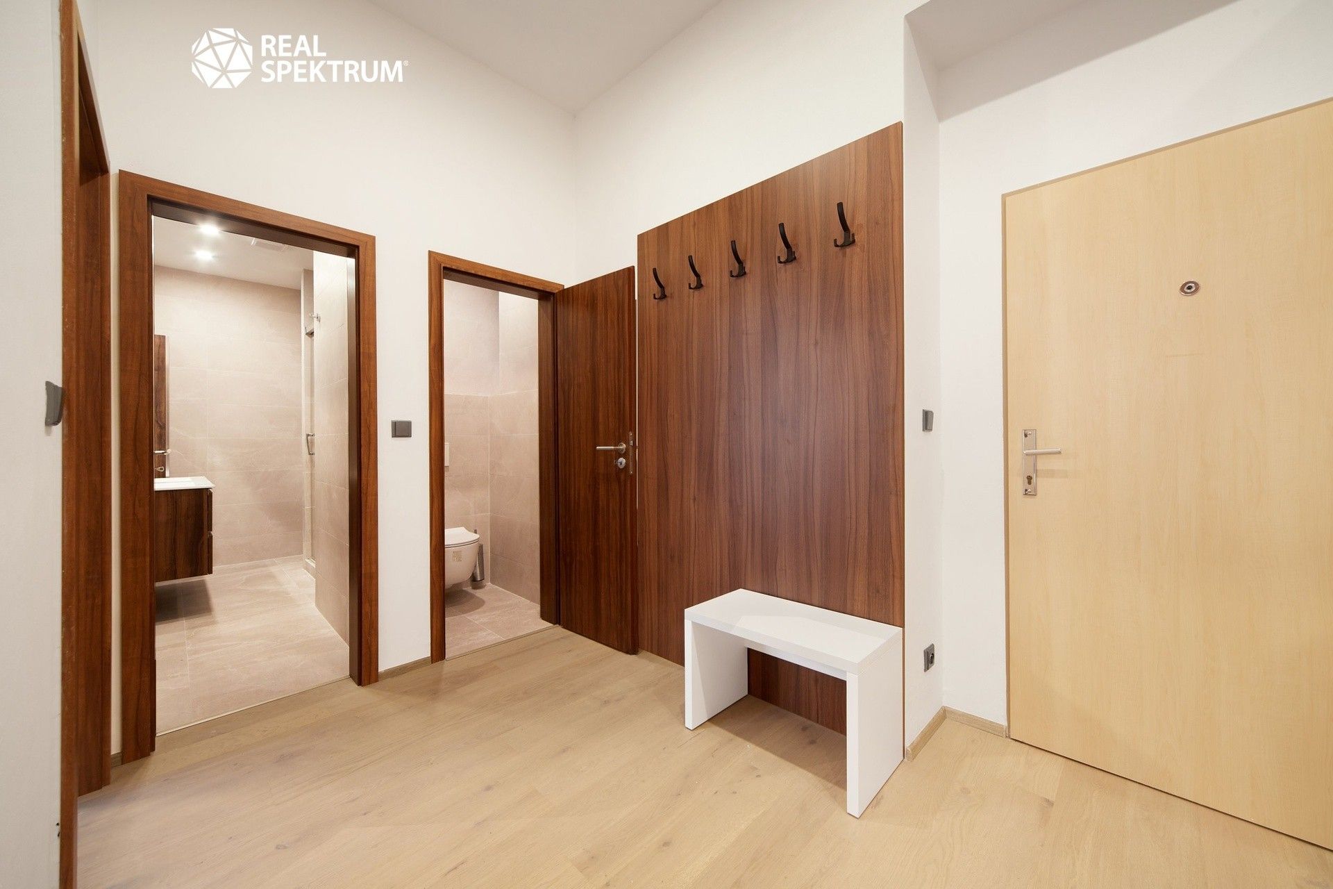 Pronájem bytu 3+kk 80 m² - foto 12