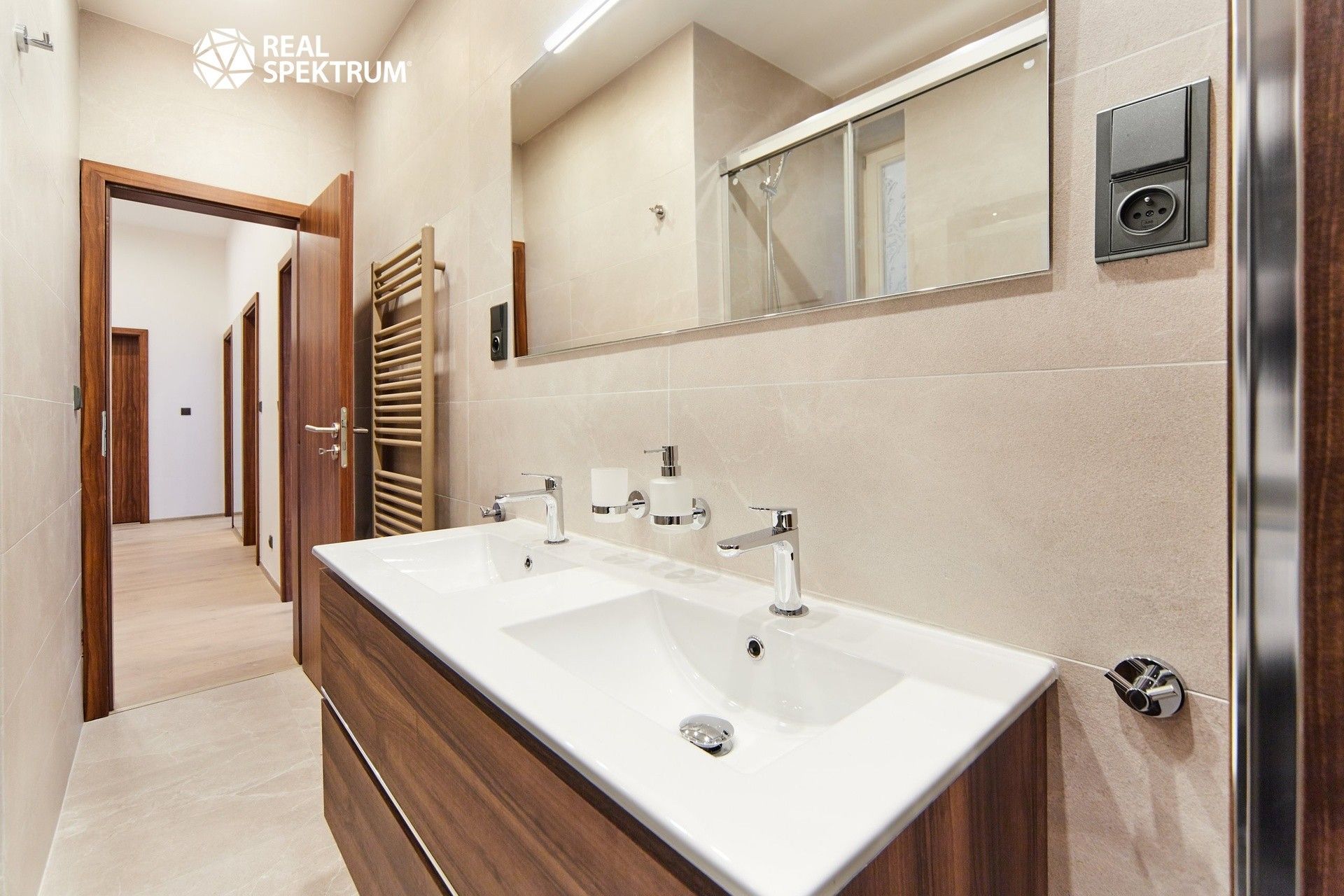 Pronájem bytu 3+kk 80 m² - foto 18