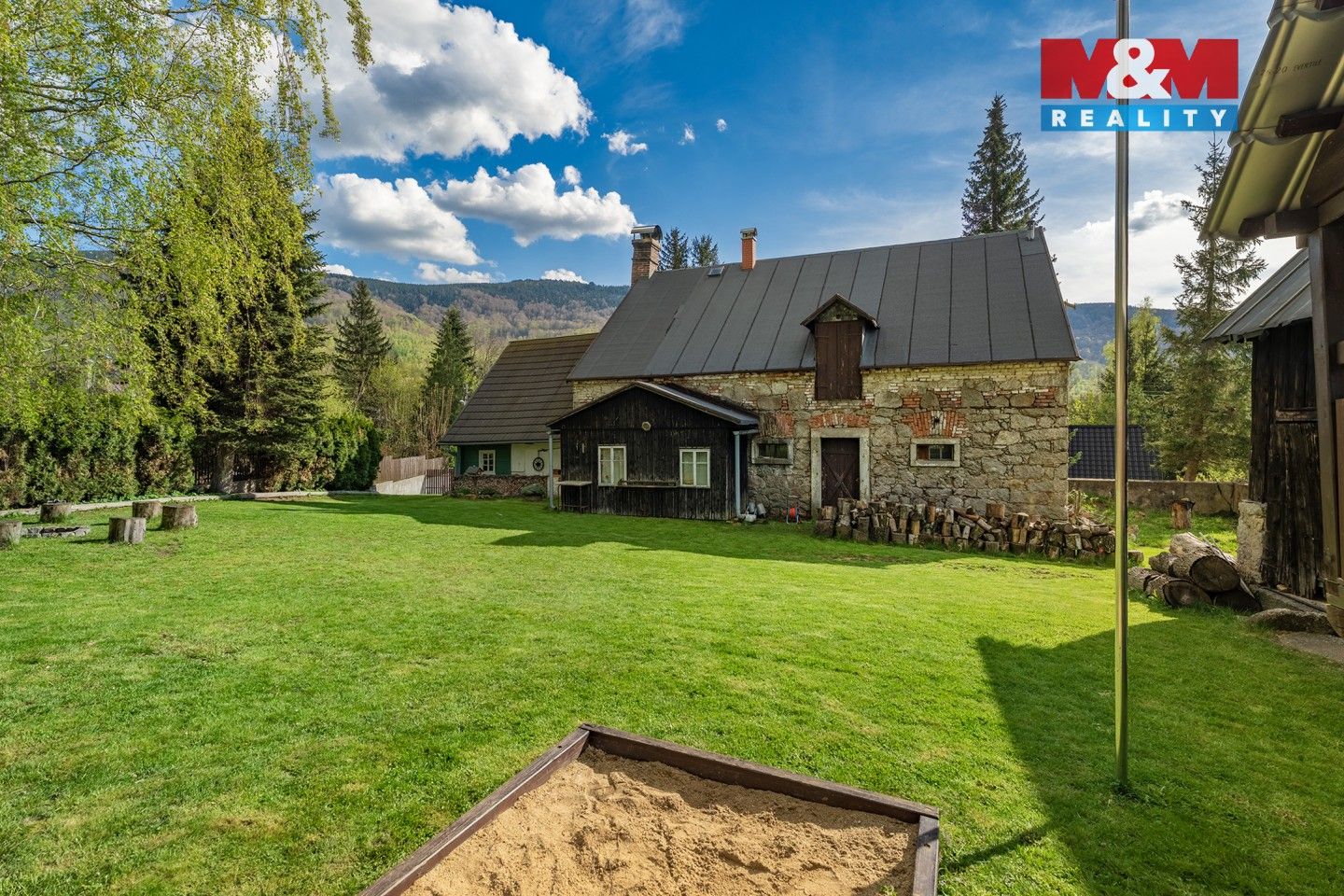 Prodej domu 133 m² - foto 1