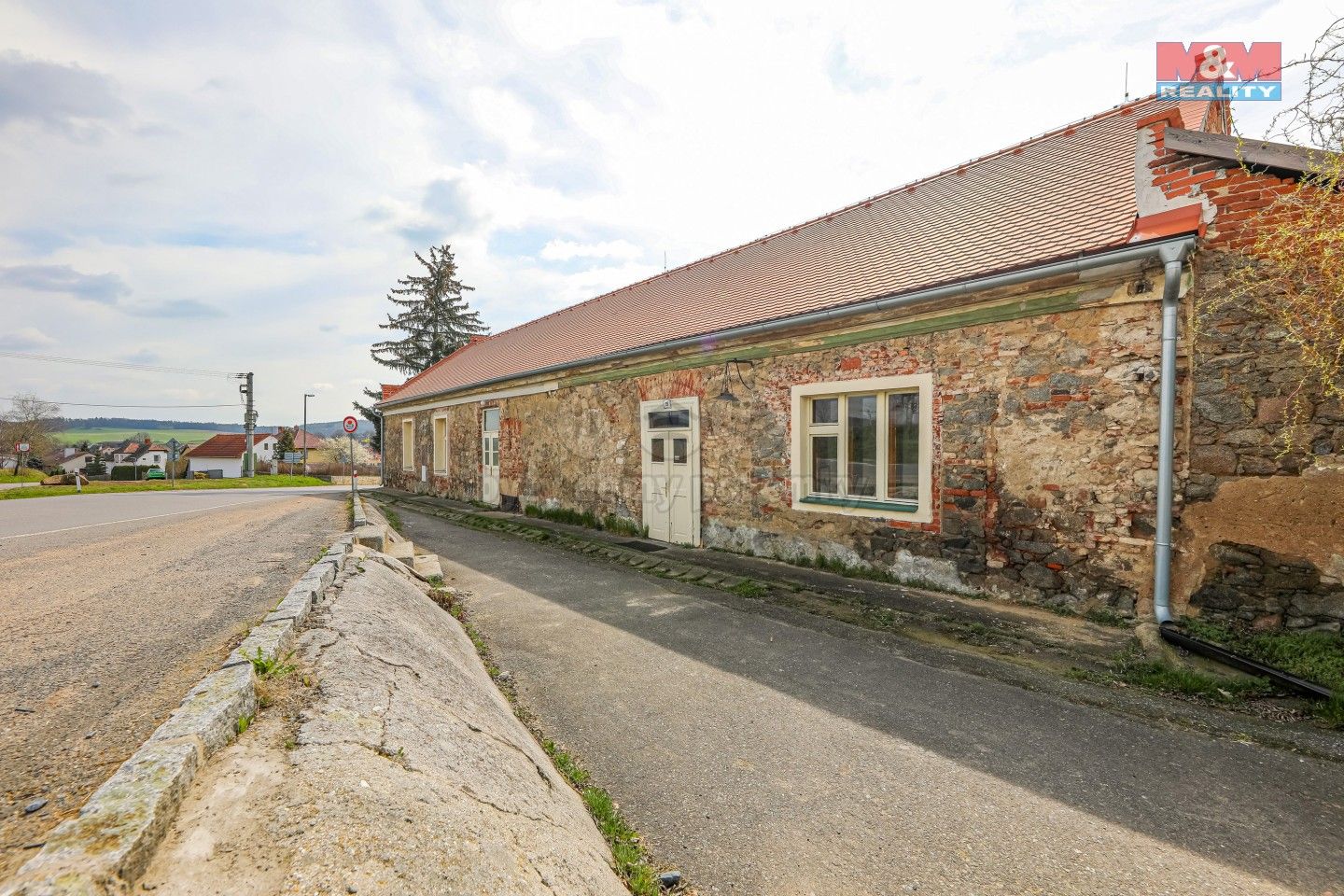 Prodej komerčního prostoru 290 m² - foto 3