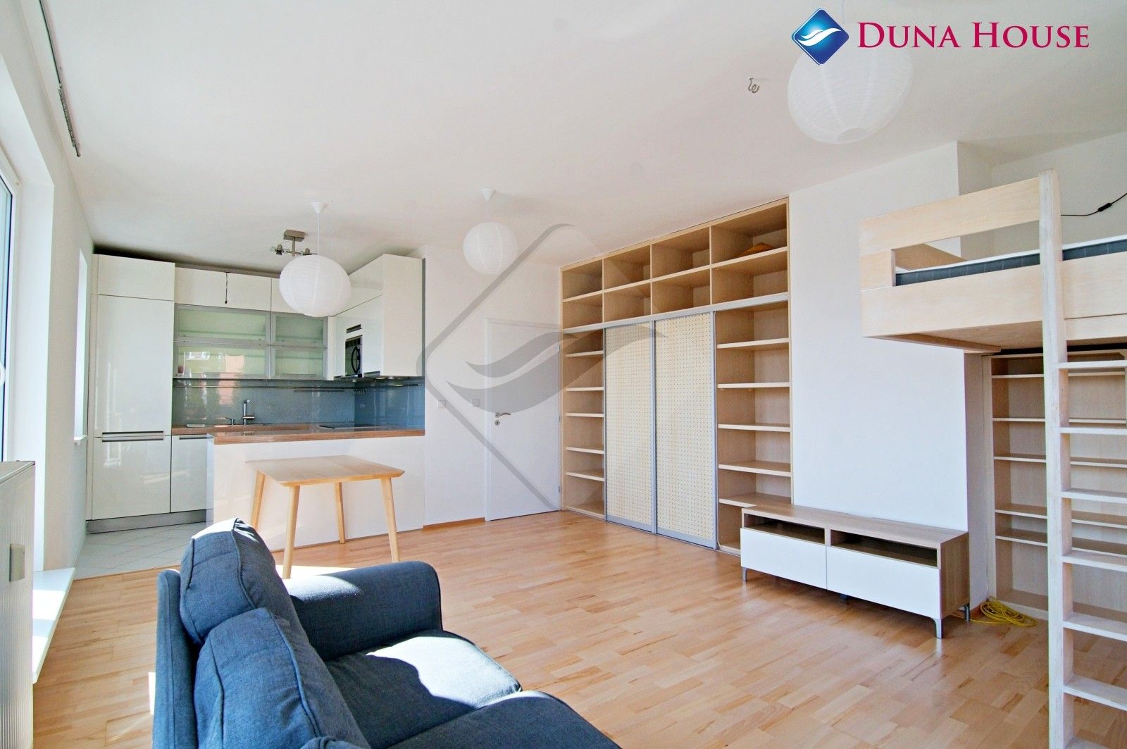 Pronájem bytu 2+kk 64 m² - foto 4