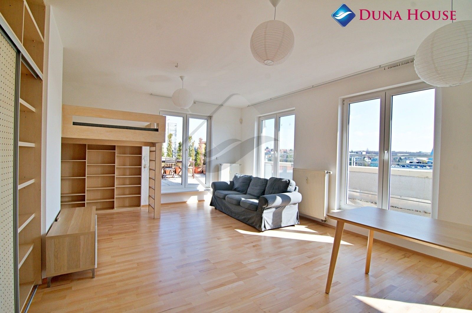 Pronájem bytu 2+kk 64 m² - foto 2